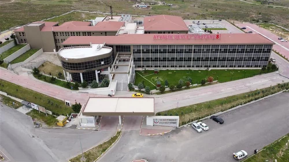Ayvalık’a 10 Yeni Hekim Kadrosu Tahsis Edildi